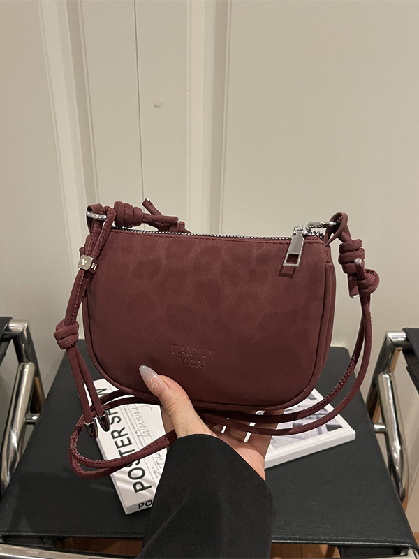 Модная матовая сумка на одно п – обзор и цена Women'S Young Bags