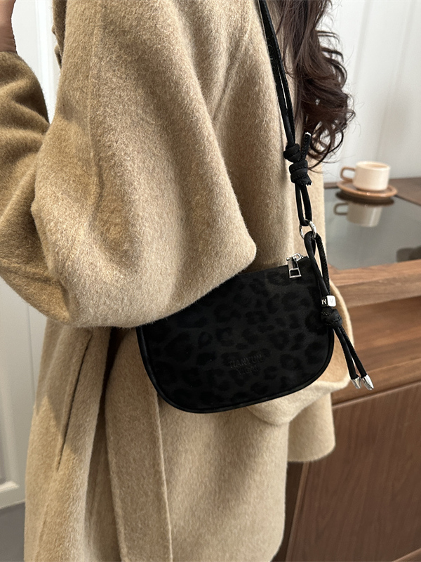 Модная матовая сумка на одно п – обзор и цена Women'S Young Bags